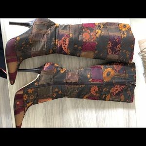 Pre owned Hype Multi Colored Fabric Boots